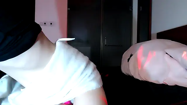 Cam-Ly online show from 11-03-25, 06:22