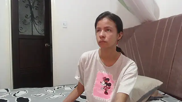 nathaly jones  online show from 02-10-26, 12:15