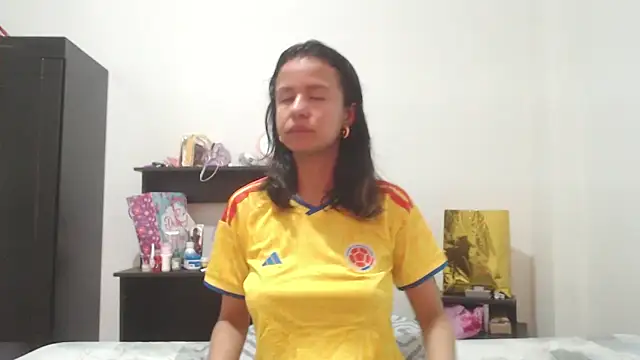 nathaly jones  online show from 06-17-26, 12:26
