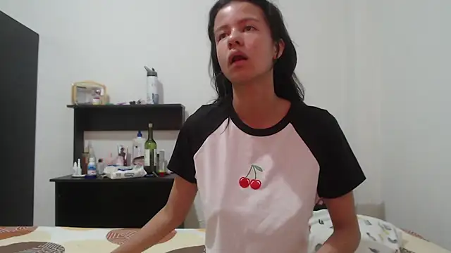 nathaly jones  online show from 05-25-26, 12:15