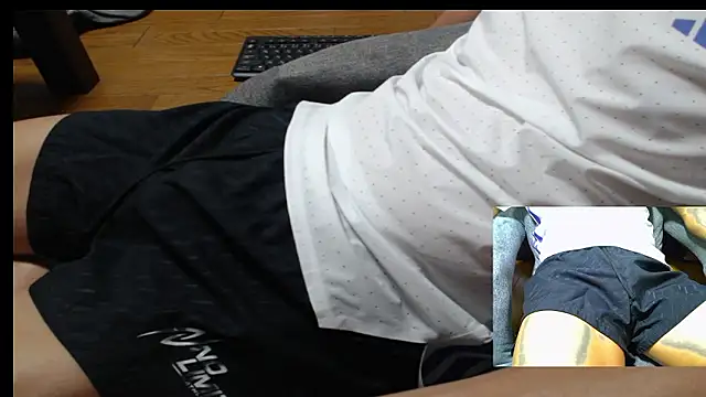 Yasu2000 online show from 07-19-26, 12:08