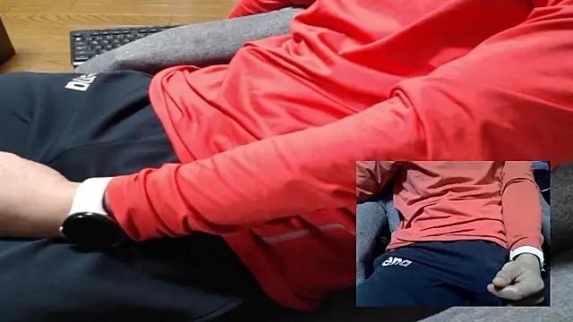 Yasu2000 online show from 04-08-26, 01:18