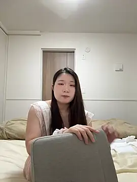  YUNOo0  online show from 05-19-26, 12:34