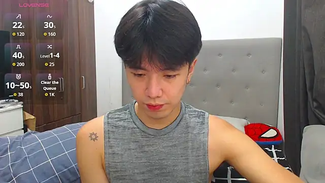 Snapshot of Addictiveboi chatting on 09-28-25, 03:24 Addictiveboi online show from 09-28-25, 03:24
