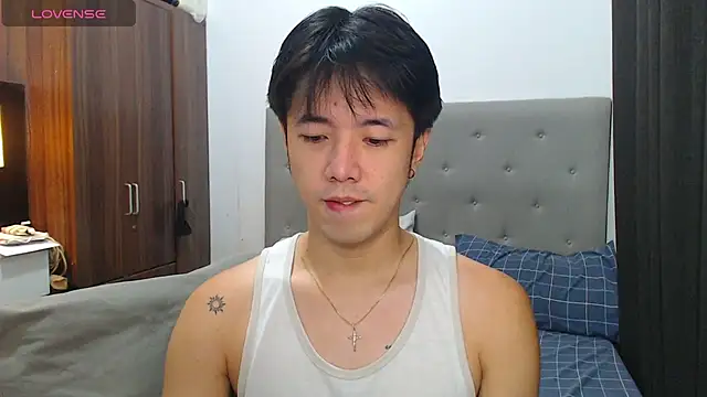 Snapshot of Addictiveboi chatting on 10-16-25, 01:03 Addictiveboi online show from 10-16-25, 01:03