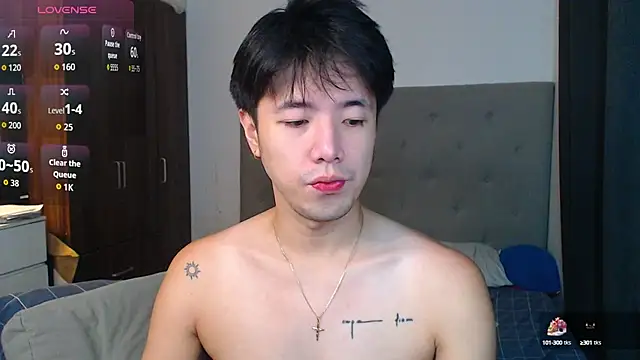 Snapshot of Addictiveboi chatting on 10-10-25, 02:45 Addictiveboi online show from 10-10-25, 02:45