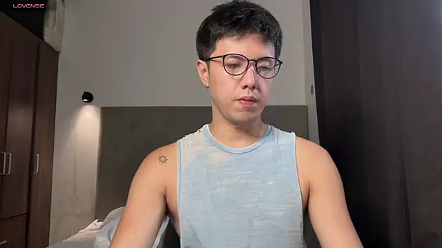 Snapshot of Addictiveboi chatting on 06-03-26, 03:40 Addictiveboi online show from 06-03-26, 03:40