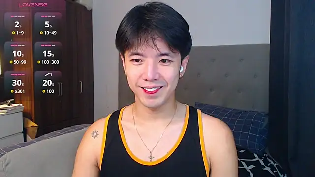 Snapshot of Addictiveboi chatting on 10-04-25, 03:08 Addictiveboi online show from 10-04-25, 03:08