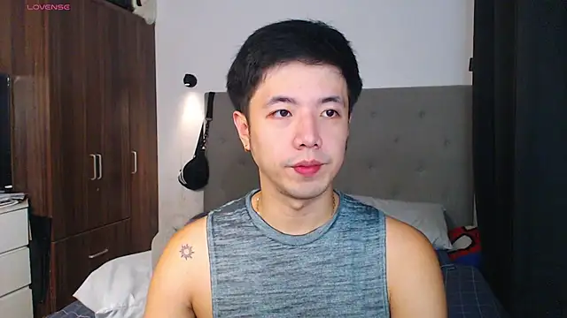 Addictiveboi online show from 01-12-26, 04:08