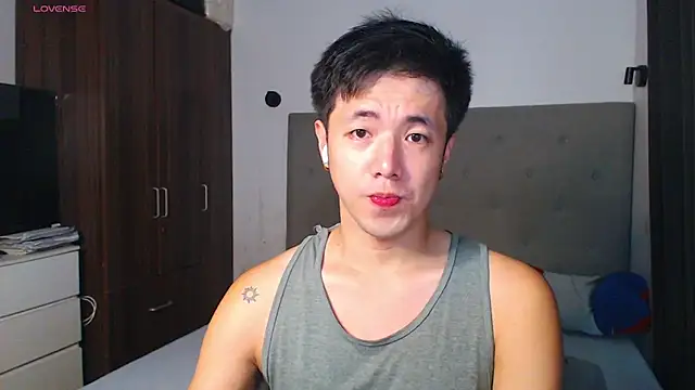 Addictiveboi online show from 03-18-26, 02:58