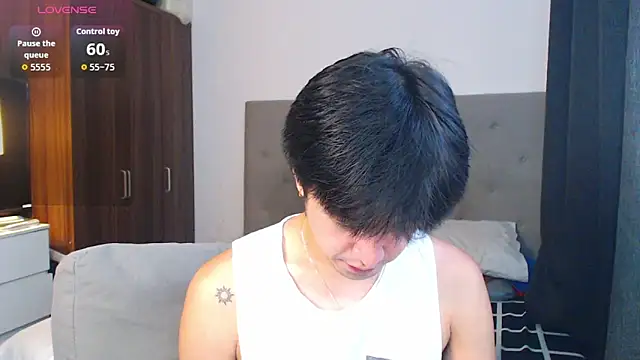 Snapshot of Addictiveboi chatting on 09-12-25, 05:40 Addictiveboi online show from 09-12-25, 05:40