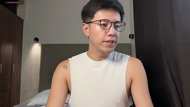Addictiveboi online show from 05-14-26, 03:47