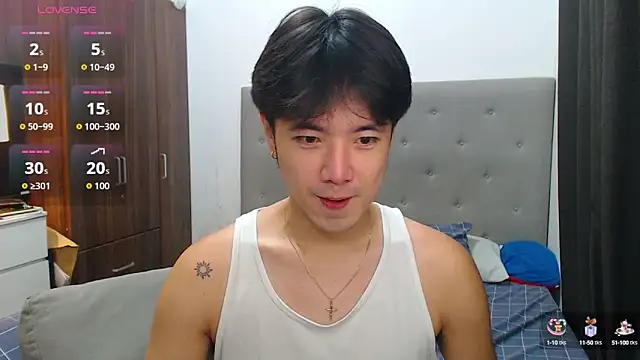 Snapshot of Addictiveboi chatting on 10-08-25, 02:57 Addictiveboi online show from 10-08-25, 02:57