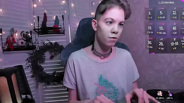 aestheticbeing online show from 12-14-25, 12:11