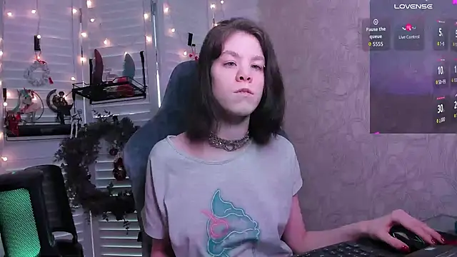 aestheticbeing online show from 02-25-26, 12:05