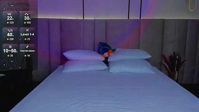 Alice Wander online show from 09-09-25, 02:43