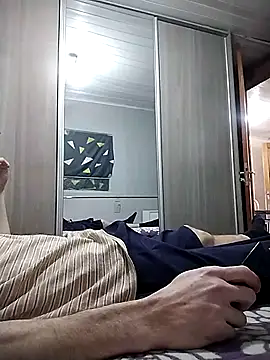 12dery online show from 11-18-25, 02:31