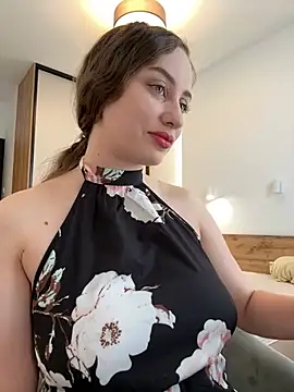Snapshot of Maribelle_Vinnie chatting on 04-23-26, 12:40 Maribelle Vinnie online show from 04-23-26, 12:40