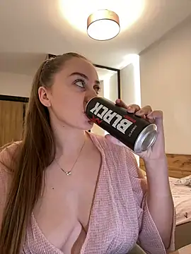 Maribelle Vinnie online show from 02-16-26, 04:16