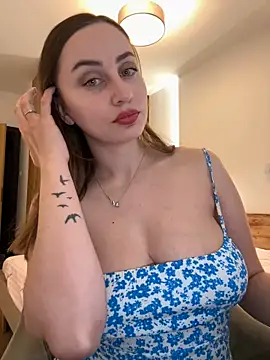 Snapshot of Maribelle_Vinnie chatting on 04-29-26, 12:20 Maribelle Vinnie online show from 04-29-26, 12:20