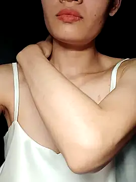 Snapshot of Hinna_x chatting on 09-24-25, 02:45 Hinna x online show from 09-24-25, 02:45