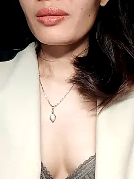 Hinna x online show from 11-29-25, 02:39