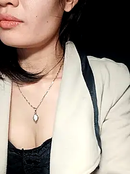 Hinna x online show from 12-13-25, 08:04