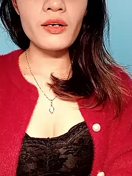 Snapshot of Hinna_x chatting on 01-17-26, 01:09 Hinna x online show from 01-17-26, 01:09