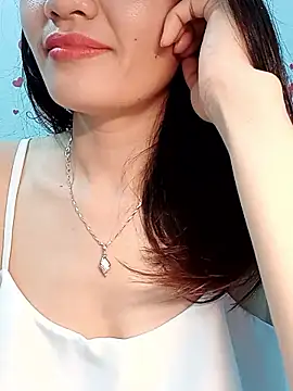 Snapshot of Hinna_x chatting on 02-01-26, 08:23 Hinna x online show from 02-01-26, 08:23