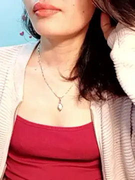 Snapshot of Hinna_x chatting on 02-28-26, 08:30 Hinna x online show from 02-28-26, 08:30