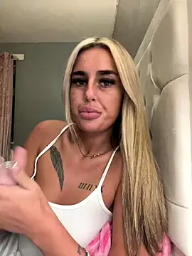 EllieMaeBaby online show from 12-14-25, 09:42