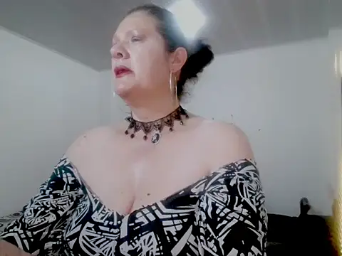 ArdienteBetania online show from 10-10-25, 03:57