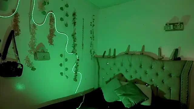 Snapshot of Cata_MW chatting on 02-28-26, 09:03 Cata MW online show from 02-28-26, 09:03