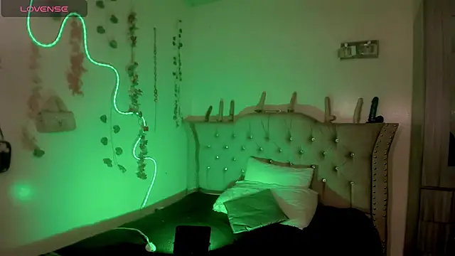 Snapshot of Cata_MW chatting on 03-01-26, 11:27 Cata MW online show from 03-01-26, 11:27