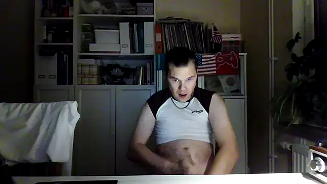 Snapshot of DIRTY_BOY93 chatting on 10-28-25, 04:17 DIRTY BOY93 online show from 10-28-25, 04:17