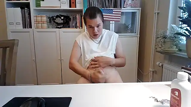 Snapshot of DIRTY_BOY93 chatting on 05-21-26, 02:36 DIRTY BOY93 online show from 05-21-26, 02:36