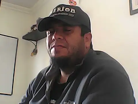 Snapshot of Rolo-Sumiso chatting on 10-21-25, 01:10 Rolo-Sumiso online show from 10-21-25, 01:10