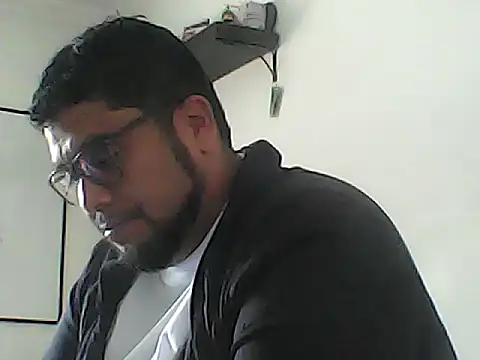 Snapshot of Rolo-Sumiso chatting on 09-17-25, 04:09 Rolo-Sumiso online show from 09-17-25, 04:09