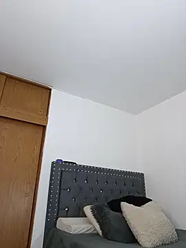 asumi 18 online show from 11-21-25, 02:54