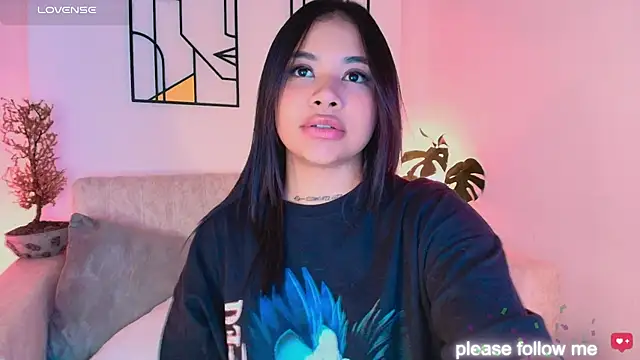 Snapshot of nicemiiaa7_ chatting on 02-19-26, 05:59 nicemiiaa7 online show from 02-19-26, 05:59