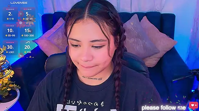 Snapshot of nicemiiaa7_ chatting on 09-23-25, 05:14 nicemiiaa7 online show from 09-23-25, 05:14