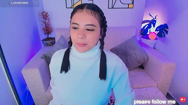 Snapshot of nicemiiaa7_ chatting on 02-16-26, 11:35 nicemiiaa7 online show from 02-16-26, 11:35