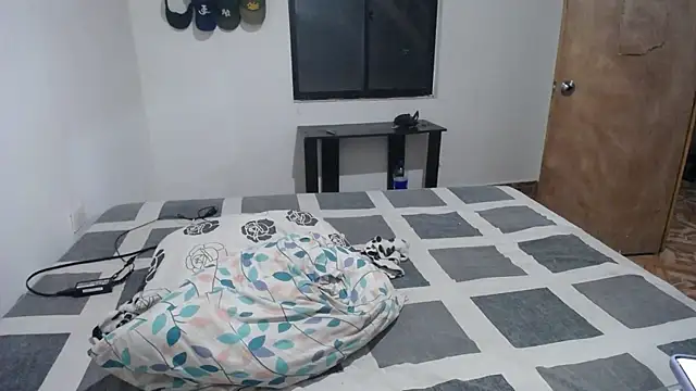 Candy Grey28 online show from 01-08-26, 01:55