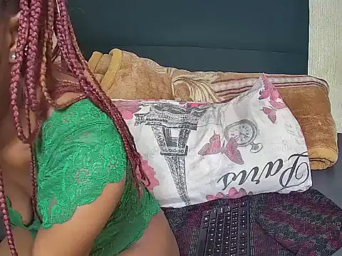 Pretty miss devilxxx35 online show from 06-27-26, 06:47