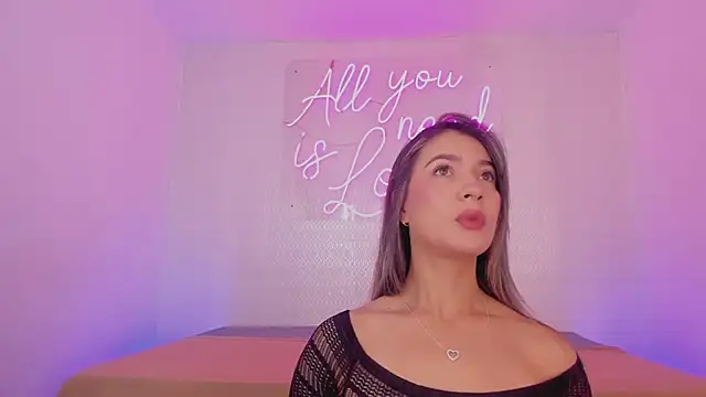 aleksandramiller  online show from 03-09-26, 12:52