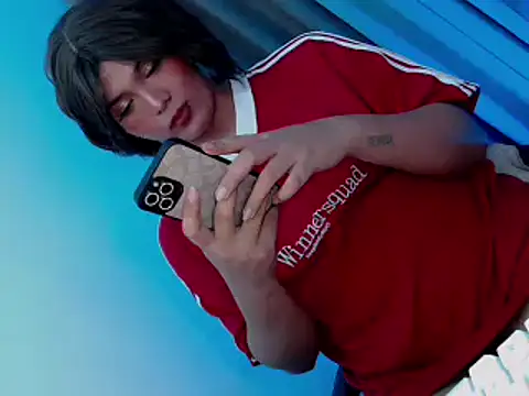 Snapshot of Sweet_angelinax chatting on 06-06-26, 12:43 Sweet angelinax online show from 06-06-26, 12:43