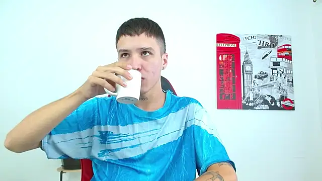 Cumandres18 online show from 12-16-25, 02:32