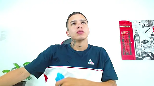 Cumandres18 online show from 04-16-26, 03:02