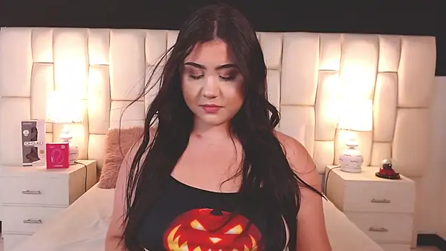 ValuFooster online show from 11-19-25, 04:07