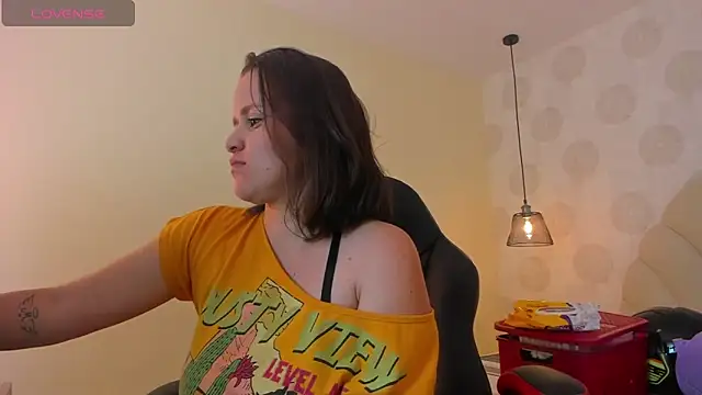 GIANAMILLER6 online show from 10-10-25, 12:17